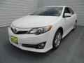 Super White - Camry SE Photo No. 6