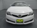 Super White - Camry SE Photo No. 7