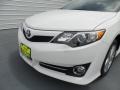 Super White - Camry SE Photo No. 9