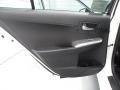 Super White - Camry SE Photo No. 17