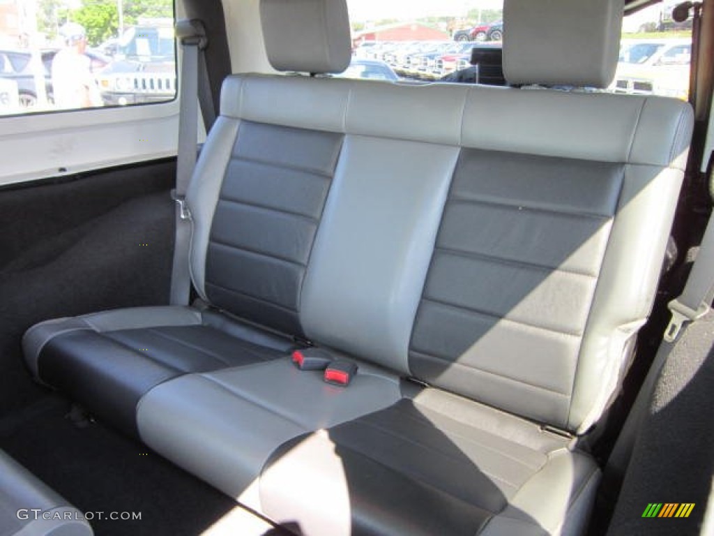 2010 Jeep Wrangler Sahara 4x4 Rear Seat Photo #67546284