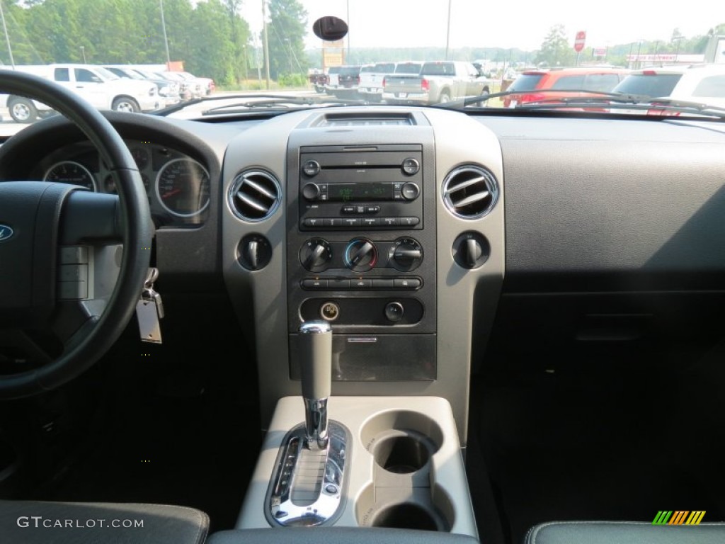 2007 Ford F150 FX4 SuperCrew 4x4 Black Dashboard Photo #67546998