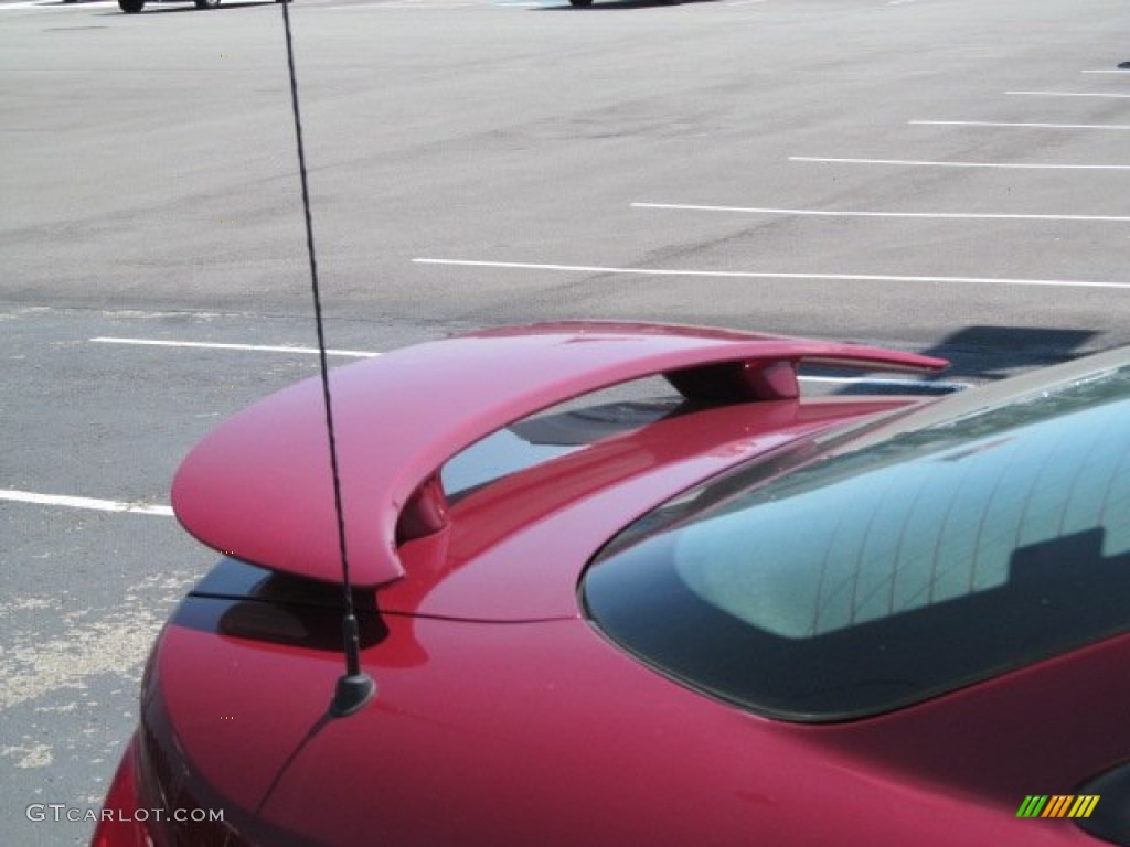 2009 G5  - Performance Red Tintcoat / Ebony photo #3