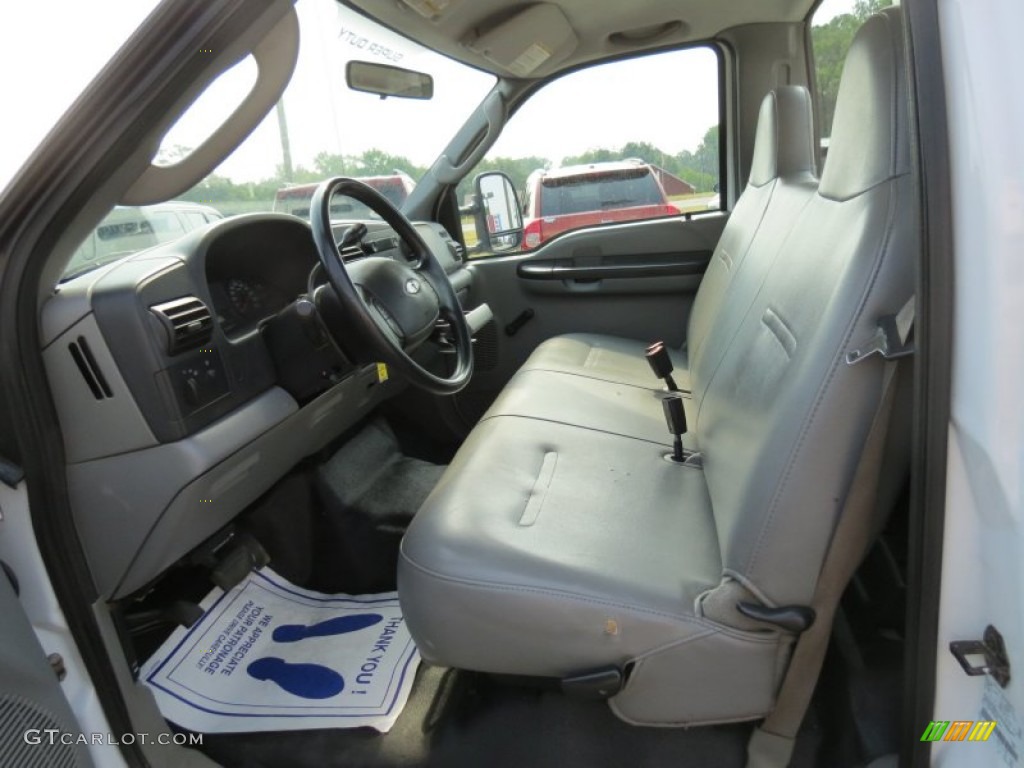 Medium Flint Interior 2006 Ford F250 Super Duty XL Regular Cab Photo #67547643