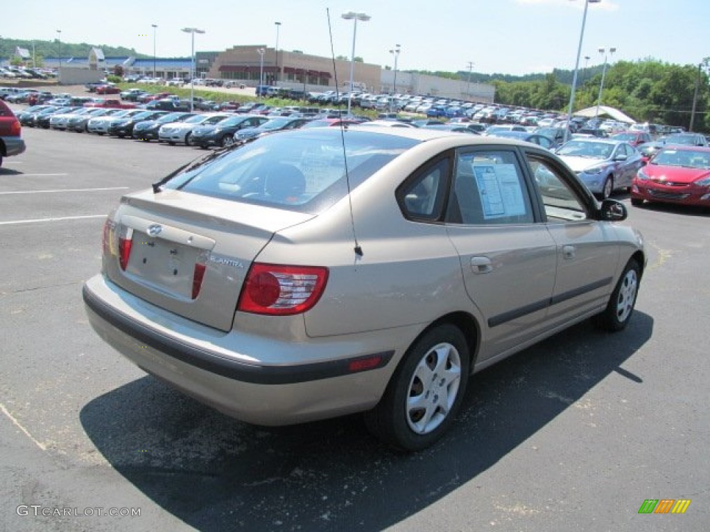 2006 Elantra GT Hatchback - Champagne Beige / Beige photo #9