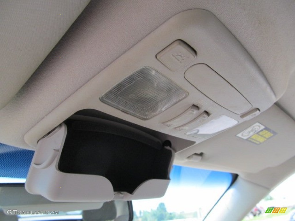 2006 Elantra GT Hatchback - Champagne Beige / Beige photo #17