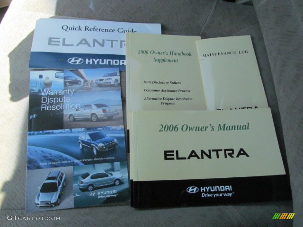 2006 Elantra GT Hatchback - Champagne Beige / Beige photo #23