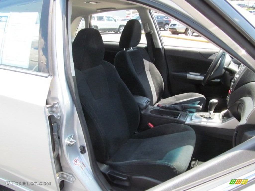 2010 Impreza 2.5i Premium Sedan - Spark Silver Metallic / Carbon Black photo #11
