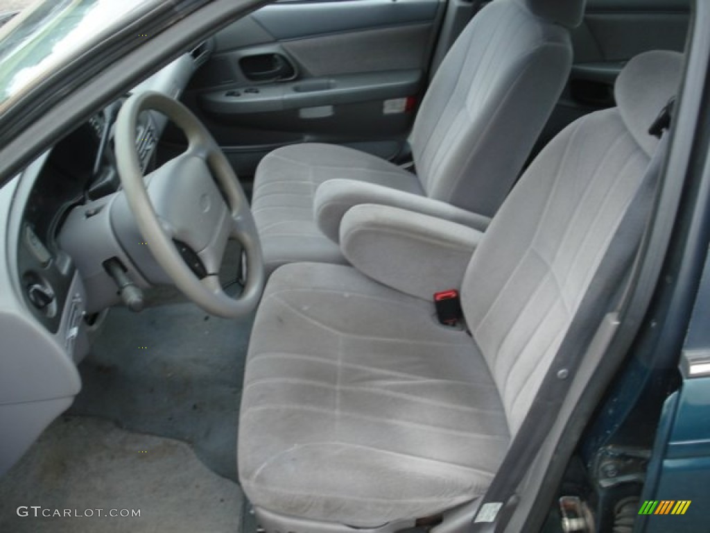 Grey Interior 1995 Ford Taurus GL Sedan Photo #67552620