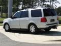 Oxford White - Navigator Luxury Photo No. 7