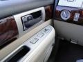Oxford White - Navigator Luxury Photo No. 17