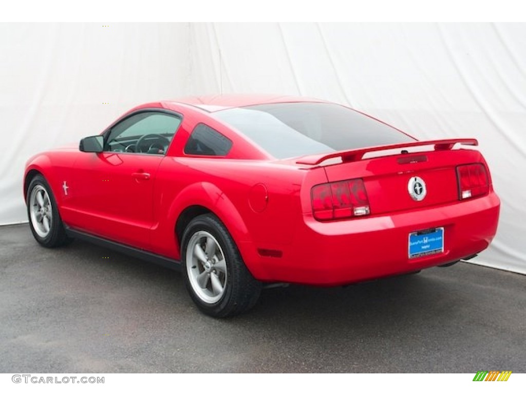 2006 Mustang V6 Premium Coupe - Torch Red / Light Graphite photo #2