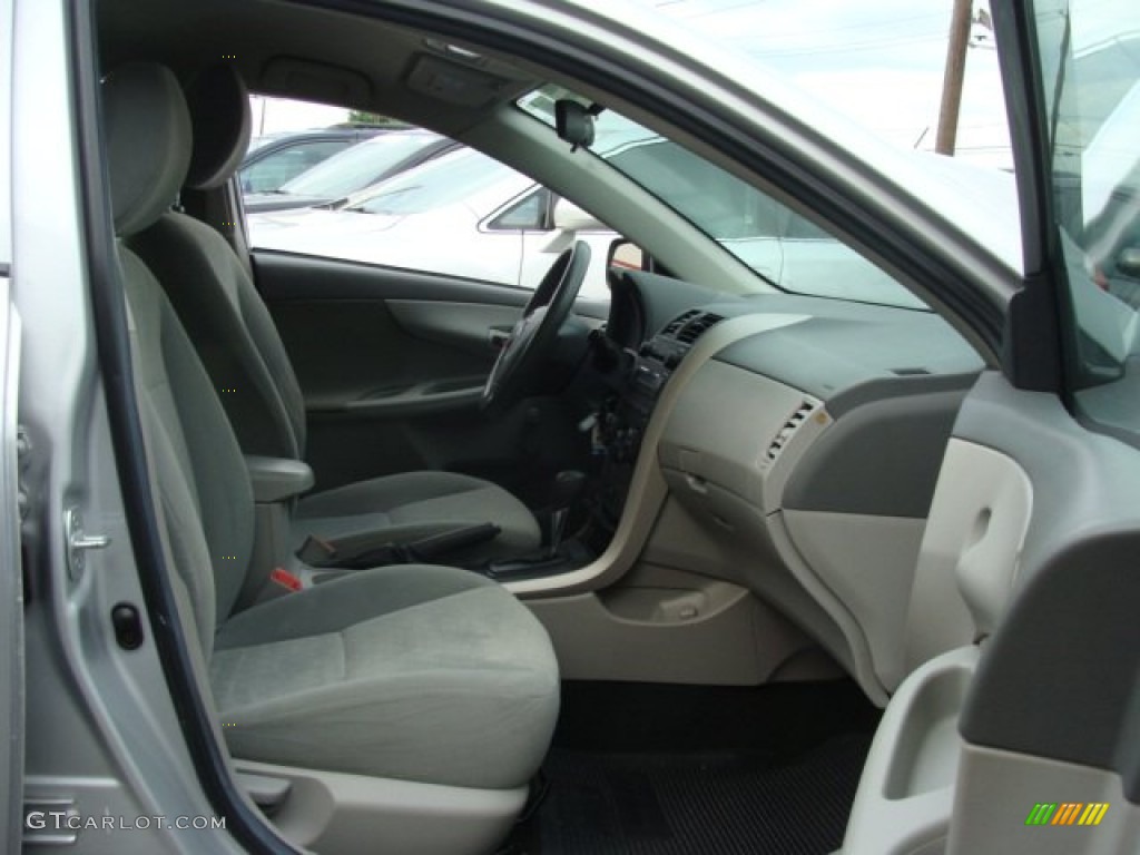 2009 Corolla  - Classic Silver Metallic / Ash photo #8