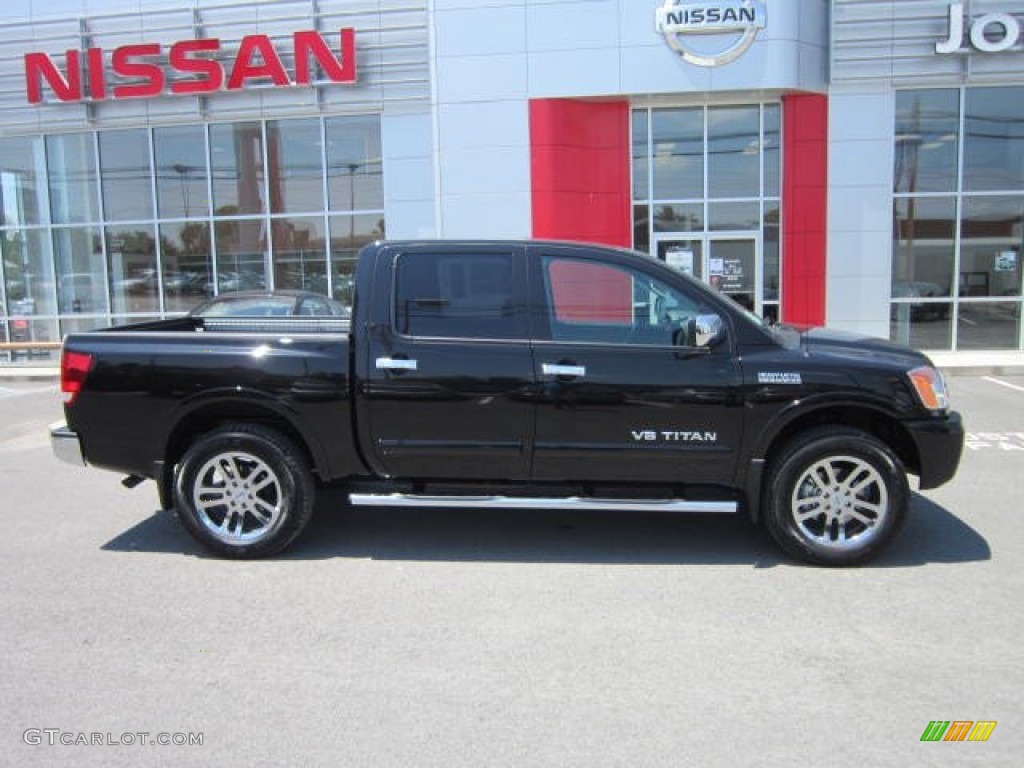 Nissan Titan Chrome
