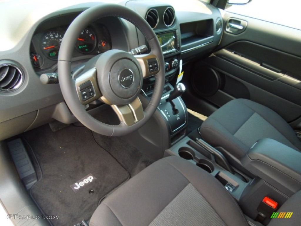 Dark Slate Gray Interior 2012 Jeep Compass Latitude 4x4 Photo #67562094