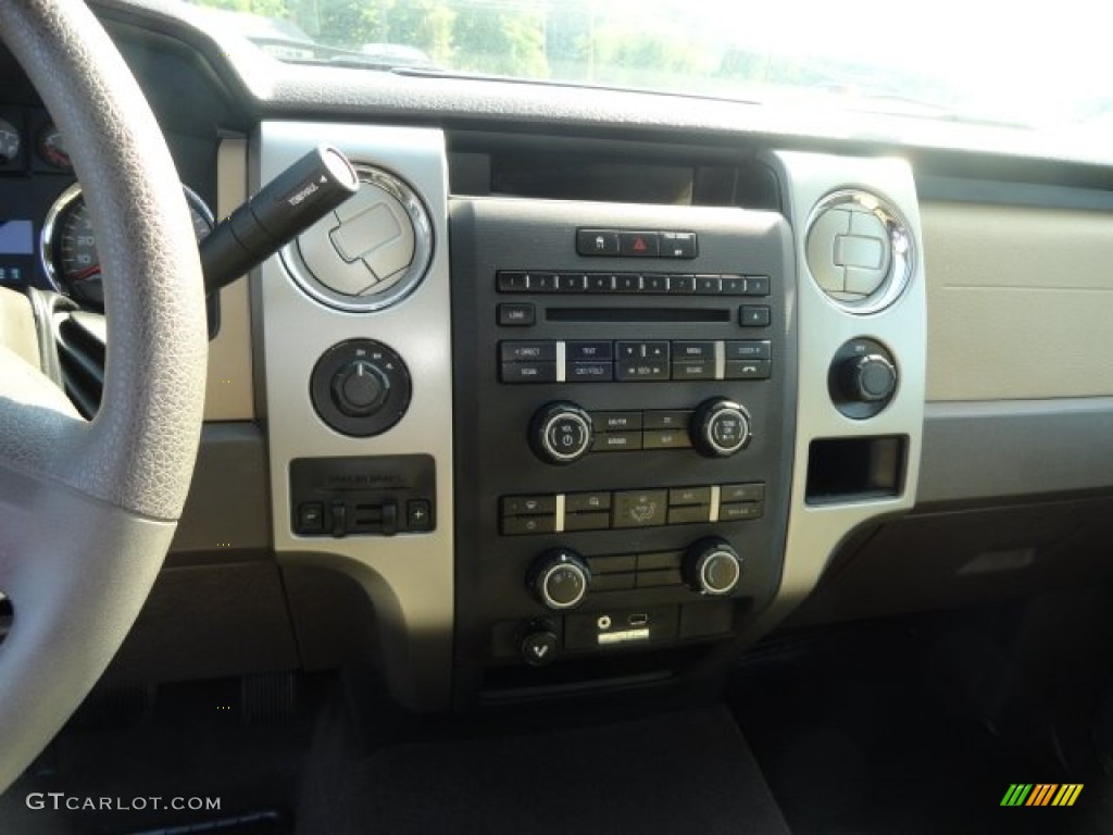2010 F150 XLT SuperCrew 4x4 - Dark Blue Pearl Metallic / Tan photo #6