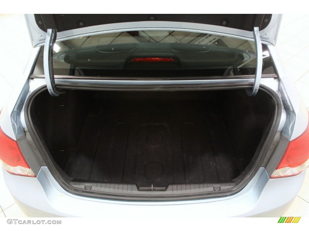 2011 Chevrolet Cruze LTZ Trunk Photo #67563090