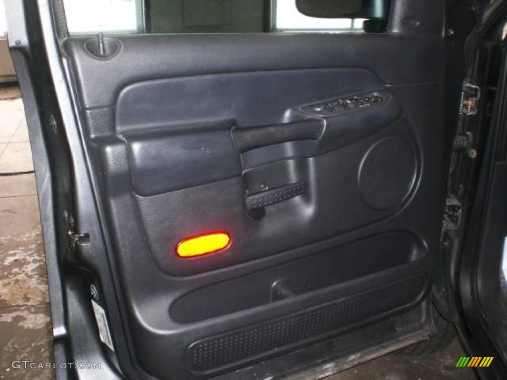 2004 Ram 1500 SLT Quad Cab 4x4 - Graphite Metallic / Dark Slate Gray photo #50
