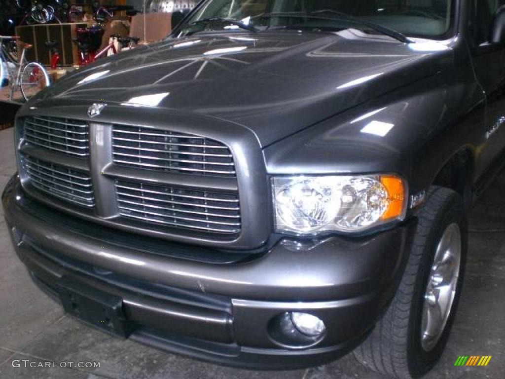 2004 Ram 1500 SLT Quad Cab 4x4 - Graphite Metallic / Dark Slate Gray photo #58