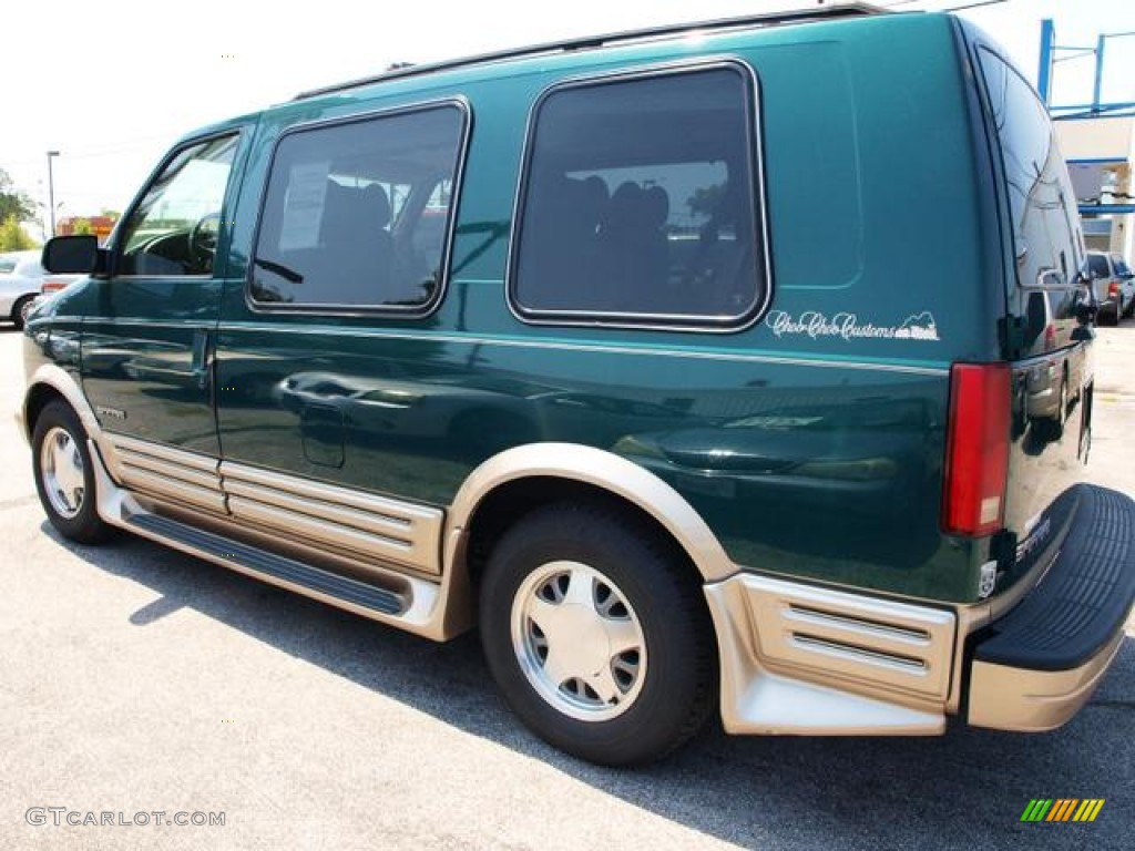 2000 Safari Conversion Van - Forest Green Metallic / Neutral photo #3