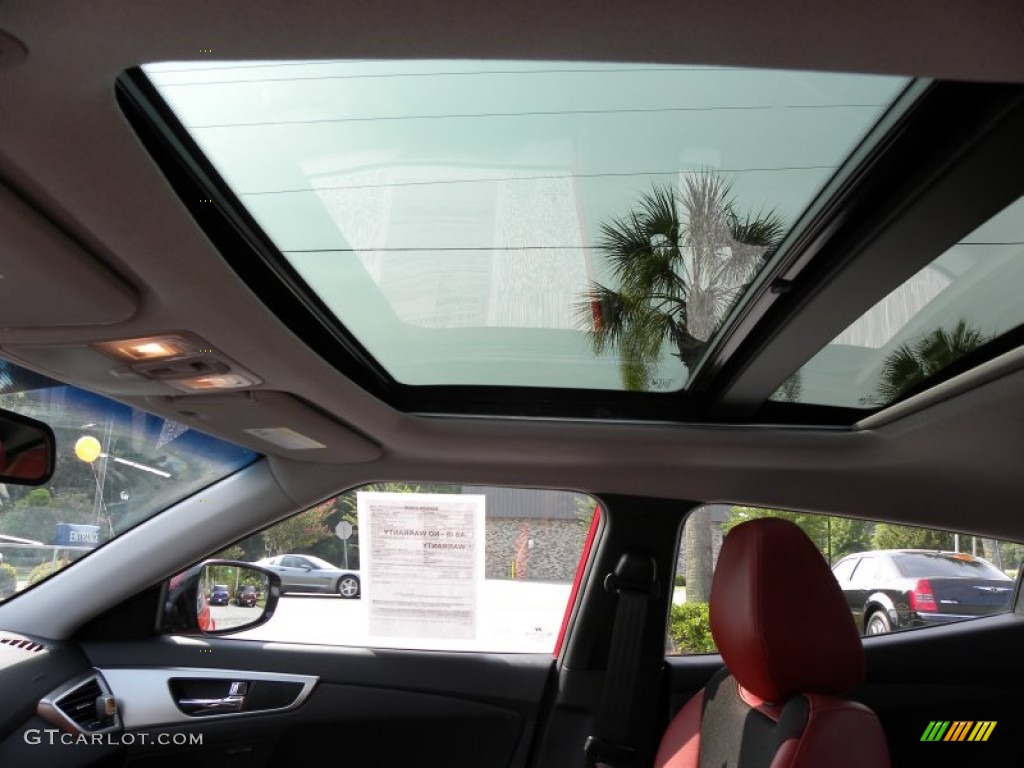 2012 Hyundai Veloster Standard Veloster Model Sunroof Photo #67569109