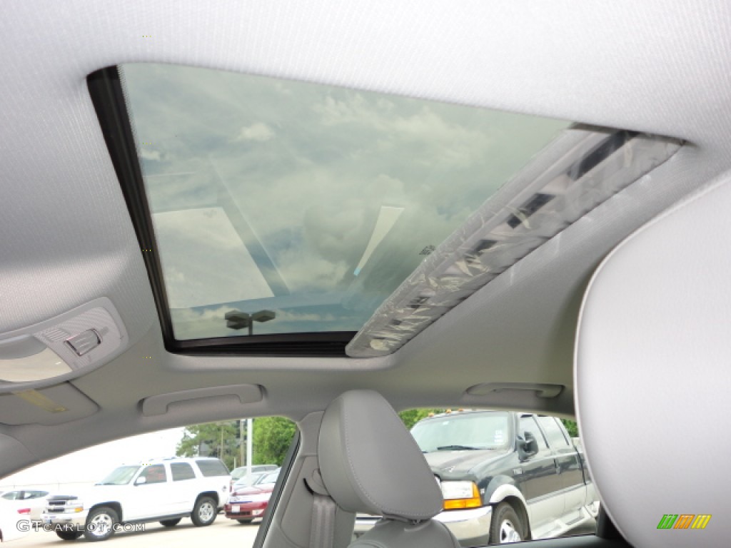 2013 Audi A4 2.0T Sedan Sunroof Photo #67570120