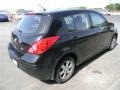 Super Black - Versa 1.8 SL Hatchback Photo No. 4