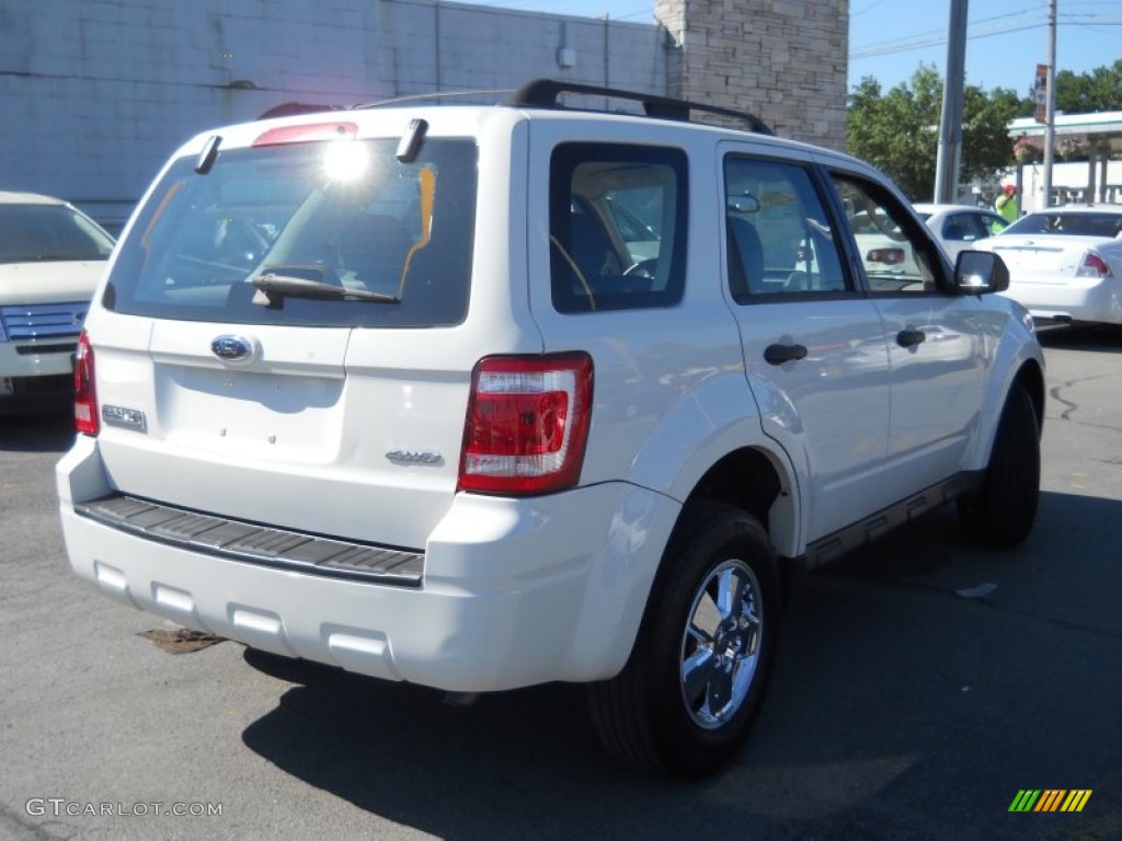 2009 Escape XLS 4WD - White Suede / Stone photo #5