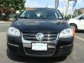 Black Uni - Jetta SE Sedan Photo No. 2