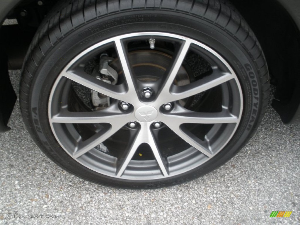 2012 Mitsubishi Eclipse SE Coupe Wheel Photo #67579630