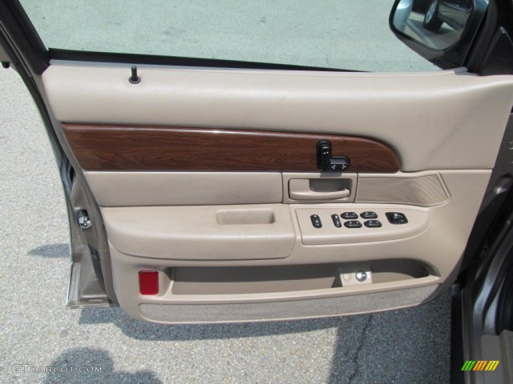 2004 Grand Marquis GS - Arizona Beige Metallic / Medium Parchment photo #12