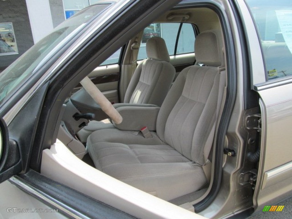 2004 Grand Marquis GS - Arizona Beige Metallic / Medium Parchment photo #14