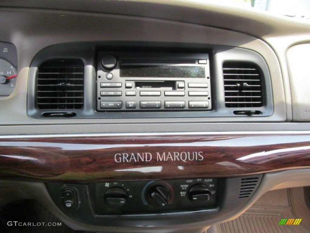 2004 Grand Marquis GS - Arizona Beige Metallic / Medium Parchment photo #16