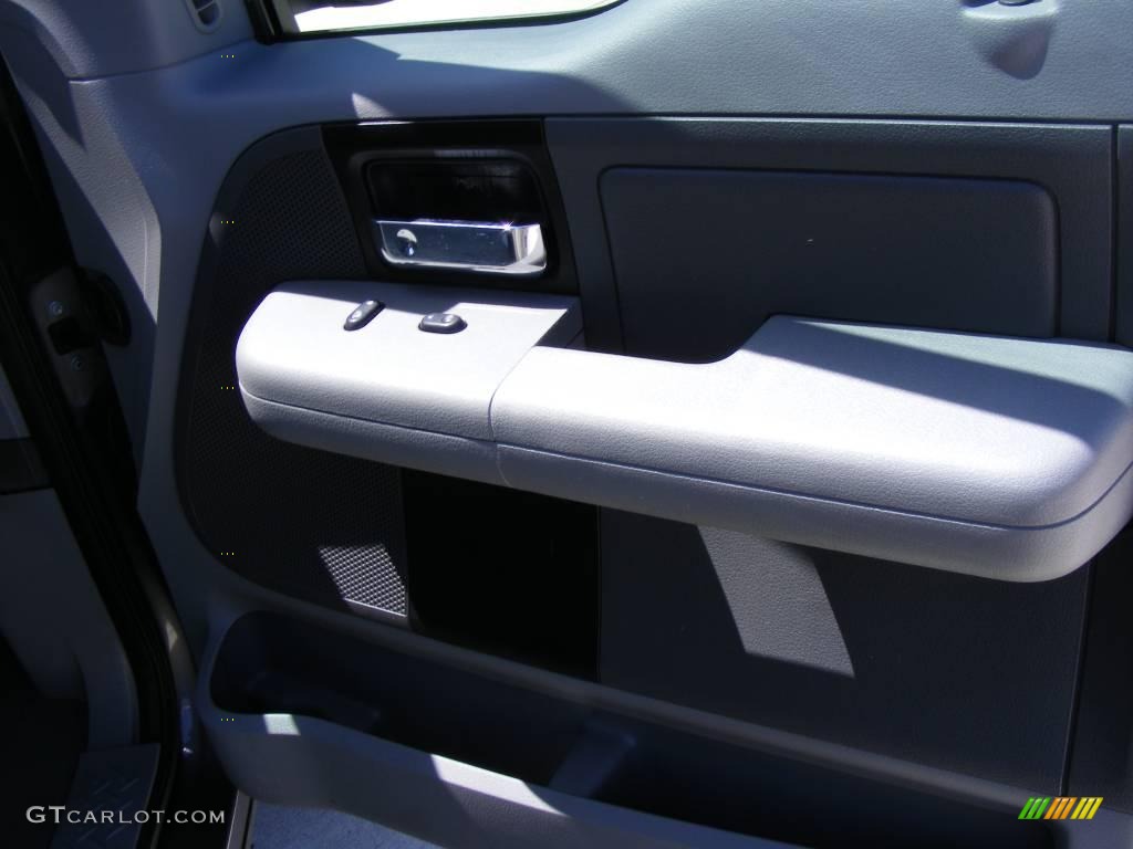 2006 F150 XLT SuperCrew - Dark Shadow Grey Metallic / Medium/Dark Flint photo #24