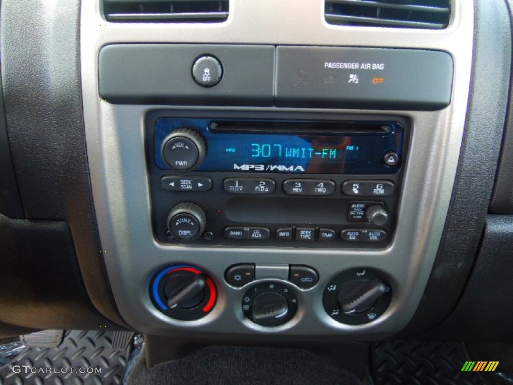 2012 Chevrolet Colorado LT Extended Cab Controls Photo #67585984