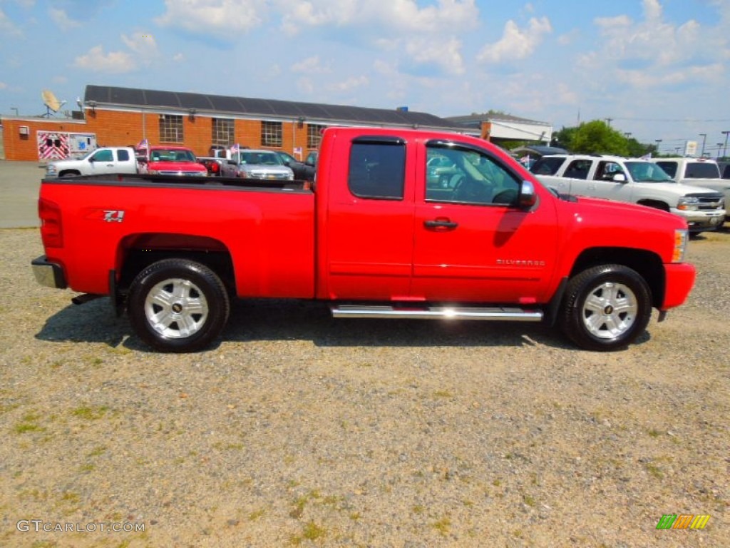 2010 Silverado 1500 LT Extended Cab 4x4 - Victory Red / Ebony photo #4