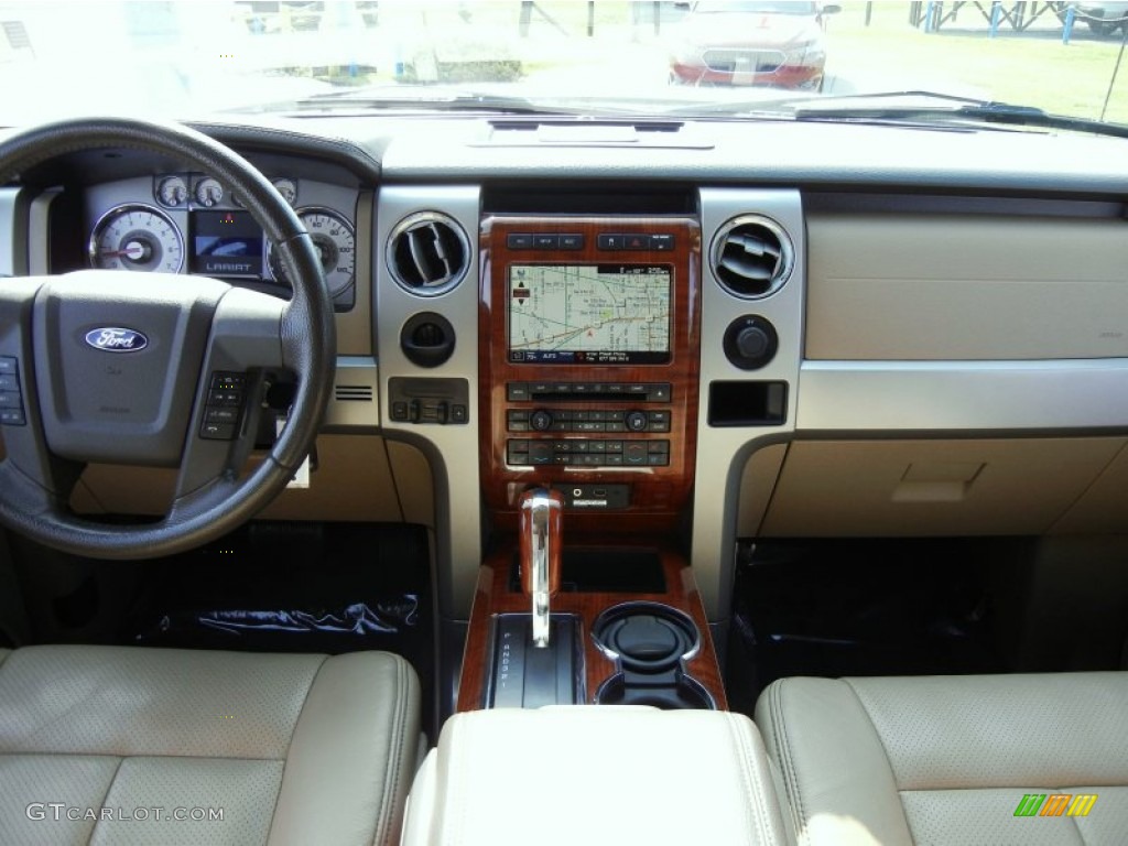 2010 F150 Lariat SuperCrew - White Platinum Metallic Tri Coat / Tan photo #19