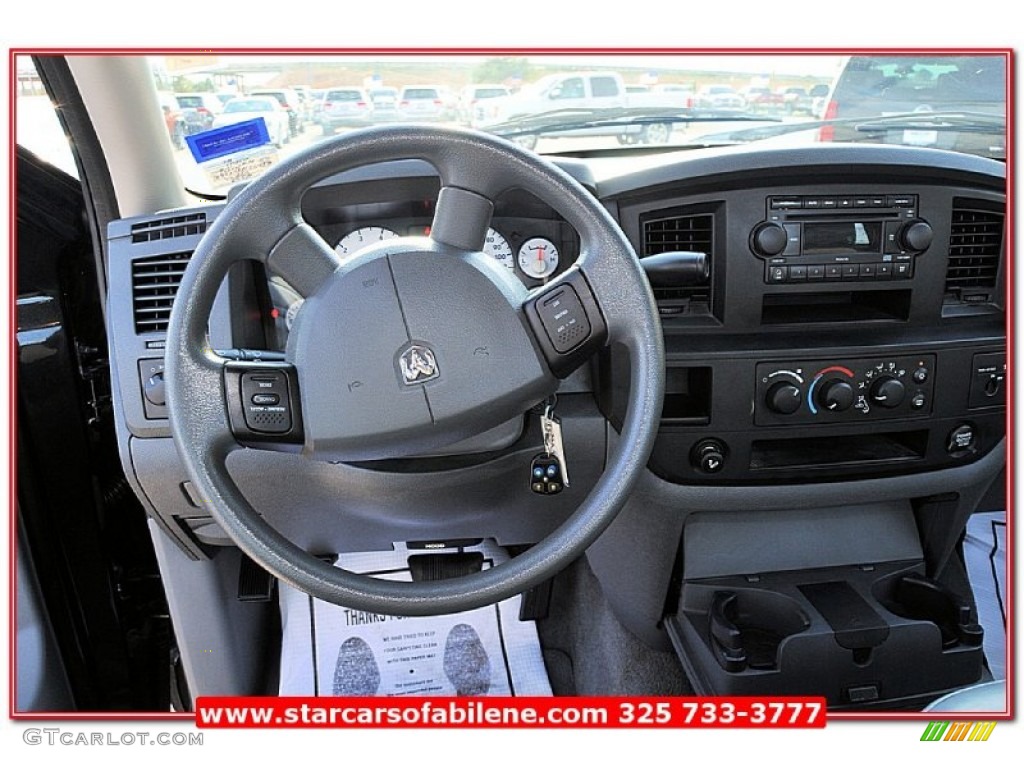 2006 Ram 1500 ST Regular Cab - Black / Medium Slate Gray photo #17