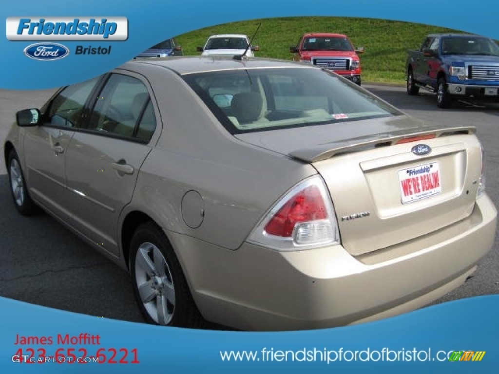 2008 Fusion SE - Dune Pearl Metallic / Camel photo #8