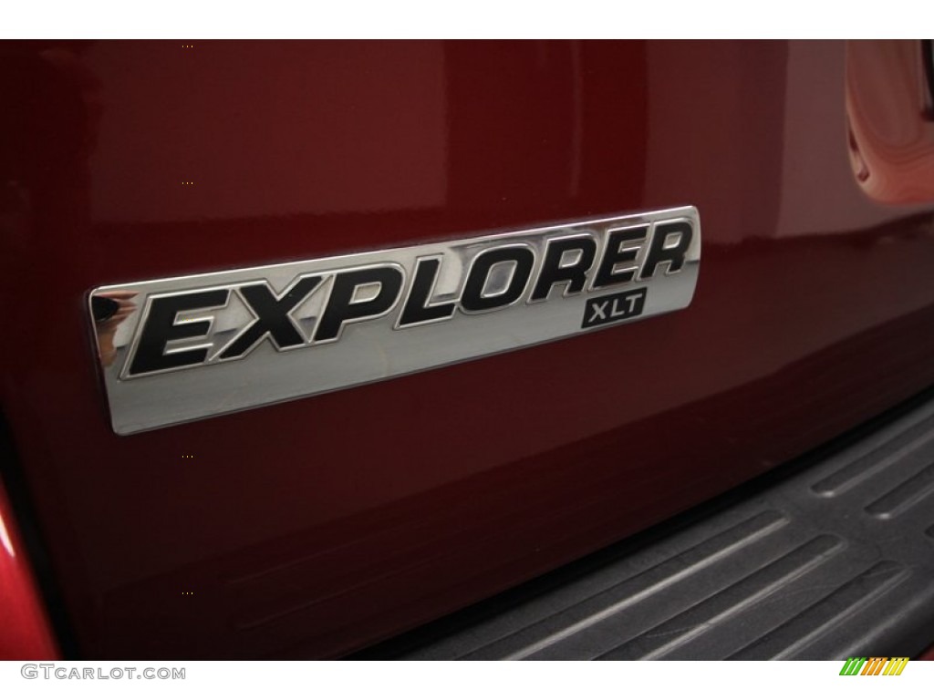 2008 Ford Explorer XLT Marks and Logos Photos