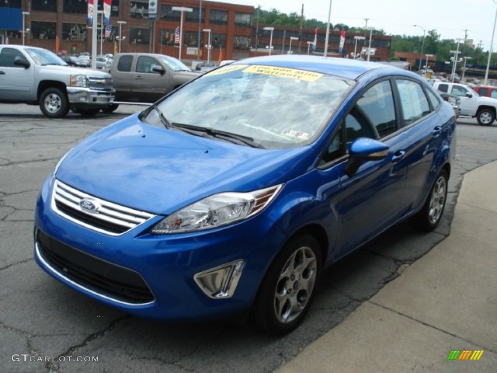 2011 Fiesta SEL Sedan - Blue Flame Metallic / Charcoal Black/Blue Cloth photo #4