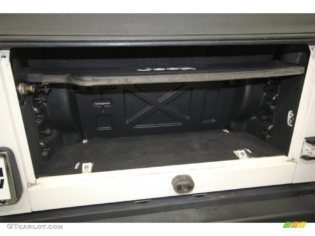 2004 Wrangler Rubicon 4x4 - Stone White / Dark Slate Gray photo #27