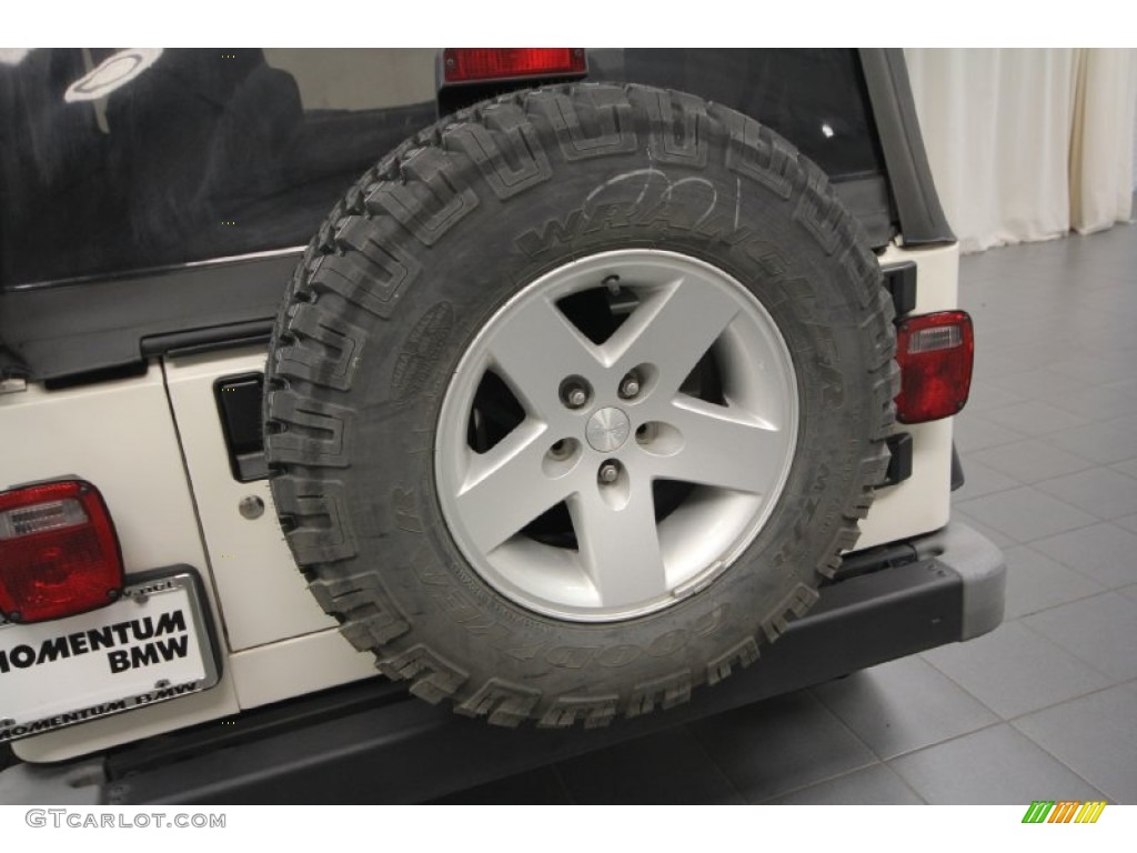 2004 Wrangler Rubicon 4x4 - Stone White / Dark Slate Gray photo #33