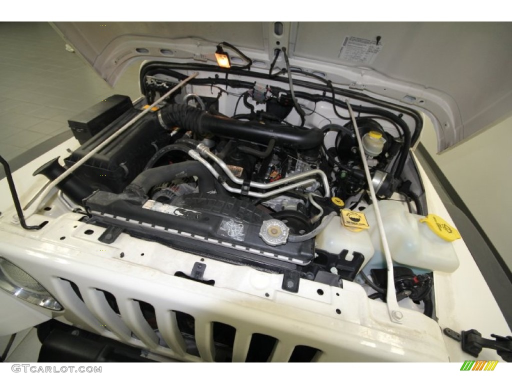 2004 Wrangler Rubicon 4x4 - Stone White / Dark Slate Gray photo #35