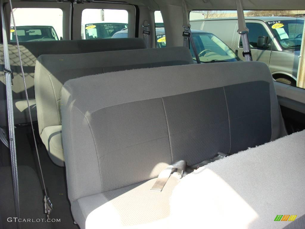 2007 E Series Van E350 Super Duty XLT 15 Passenger - Oxford White / Medium Flint Grey photo #20