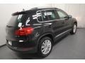 Deep Black Metallic - Tiguan SE Photo No. 11