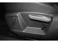 Deep Black Metallic - Tiguan SE Photo No. 17