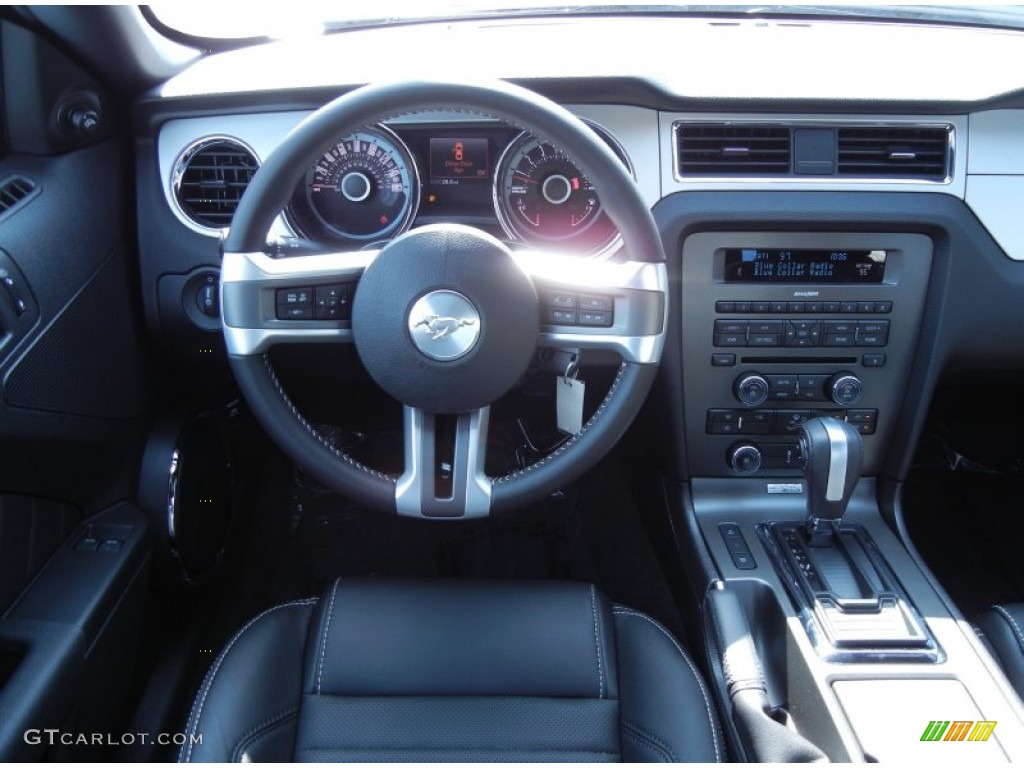 2013 Ford Mustang V6 Premium Coupe Charcoal Black Dashboard Photo #67598673