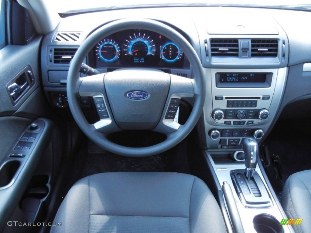 2012 Fusion SE - Ingot Silver Metallic / Charcoal Black photo #8