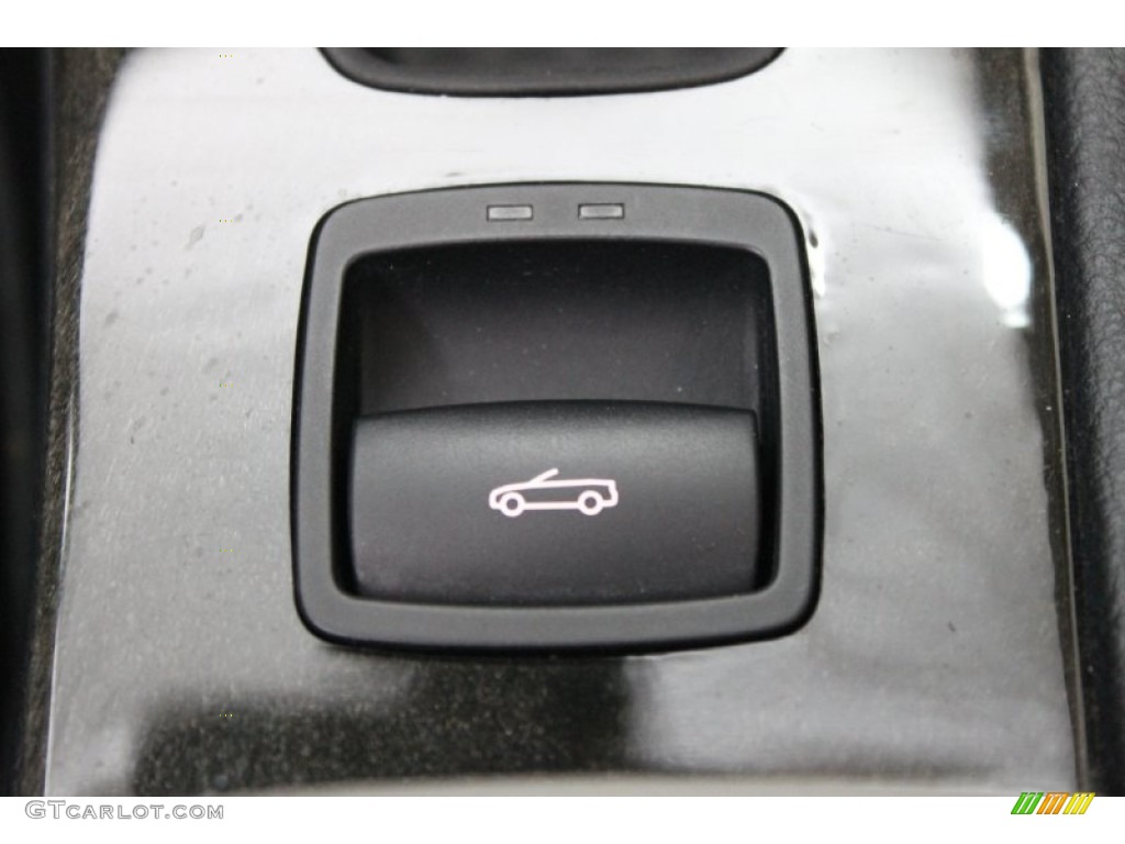 2009 BMW 3 Series 335i Convertible Controls Photo #67602351